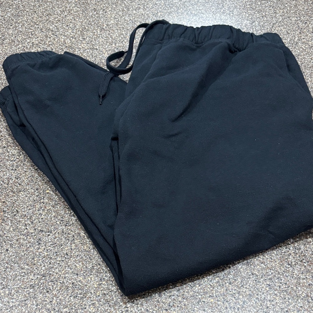 Gildan Softstyle Men's Black Sweatpants with Pockets